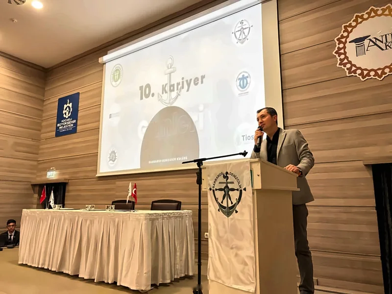 10. Kariyer Günleri'nde öğrencilerle buluştuk (1)