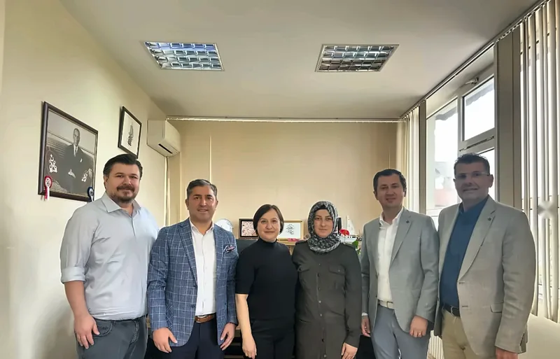 Denizcilik Fakültesi Dekanı'na hayırlı olsun ziyareti yaptık
